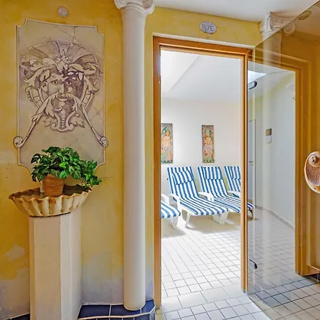 Rum i privatbostad Mit Balkon Und Stran