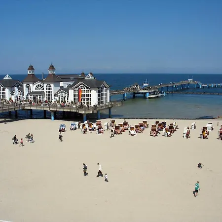 Privat bolig Mit Balkon Und Stran